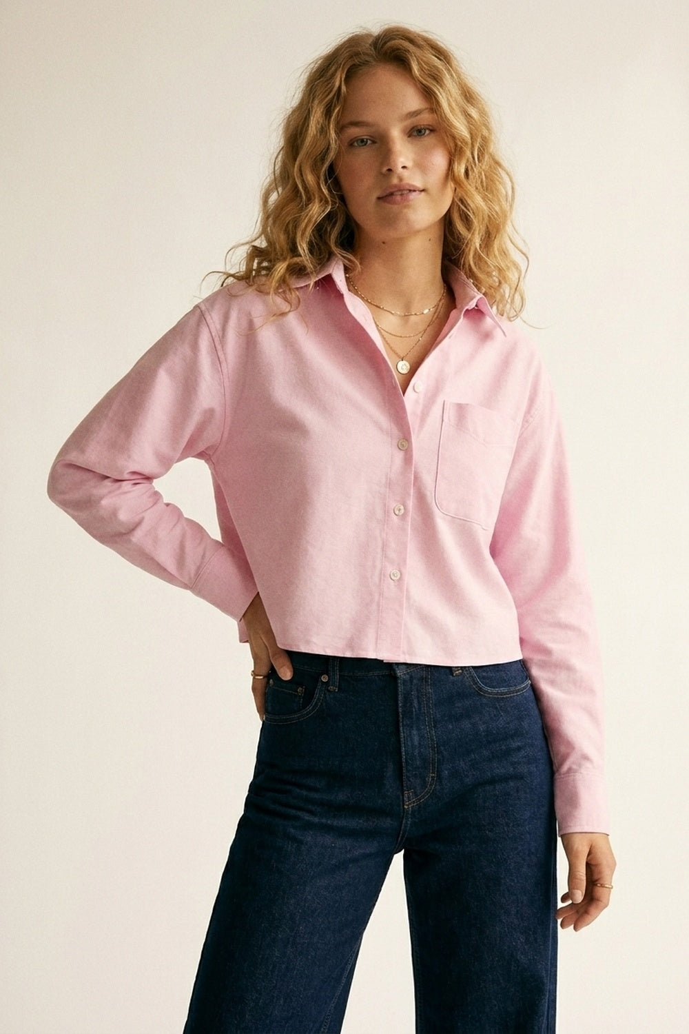 Camisa Cropped Rosa com Botões e Gola
