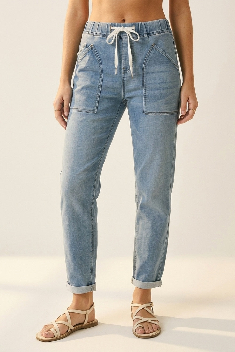Calças Jeans Denim Azul Claro Estilo Jogger com Cintura de Cordão
