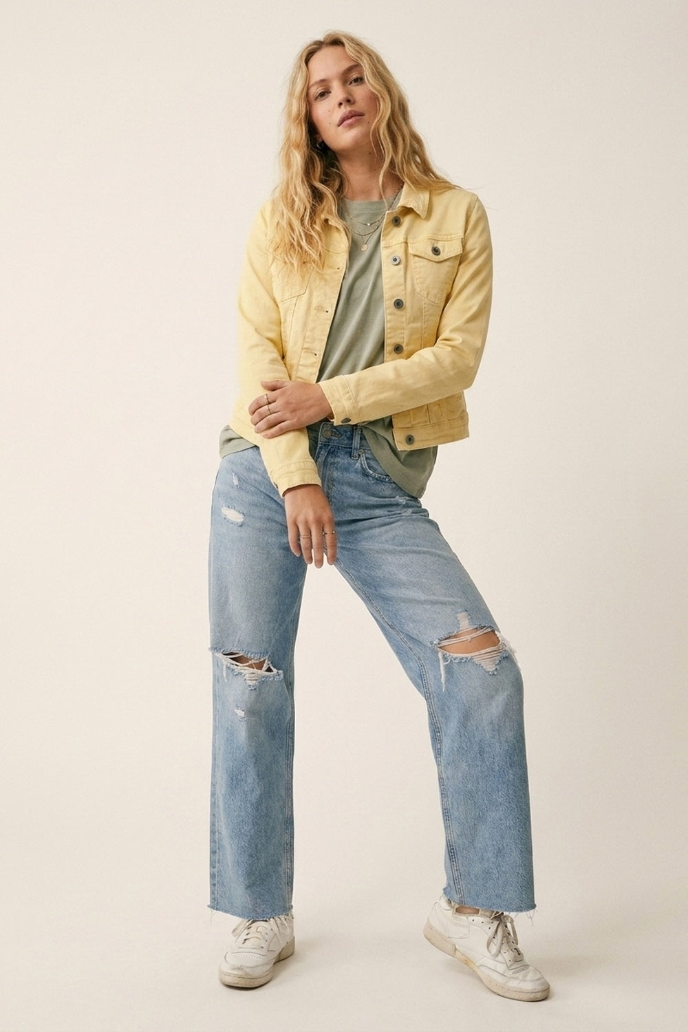 Jaqueta Jeans Amarelo Manteiga com Fecho de Botões na Frente