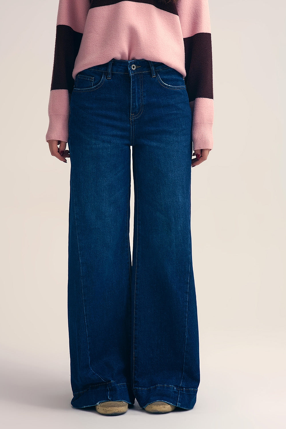 Jeans Azul Lavagem Escura com perna extra larga
