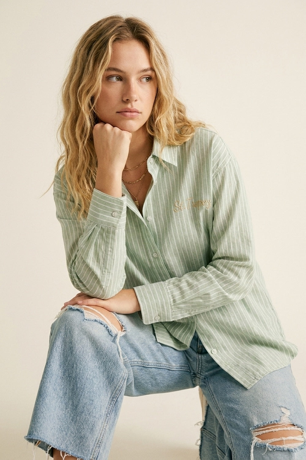 Camisa Listrada Verde Claro com logo bordado de St. Tropez