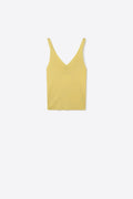 Top amarelo de malha fina com pormenores brilhantes com decote em V e sem mangas