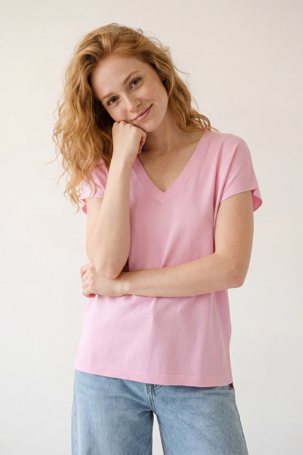 Camisola de malha com decote em V cor-de-rosa e ajuste descontraído