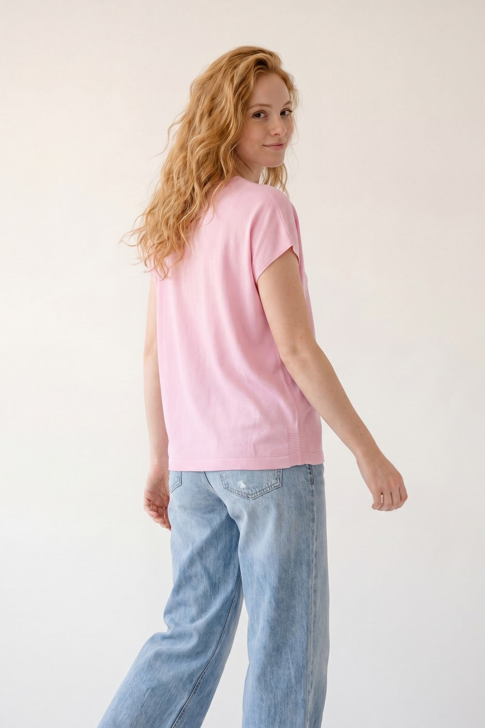 Camisola de malha com decote em V cor-de-rosa e ajuste descontraído