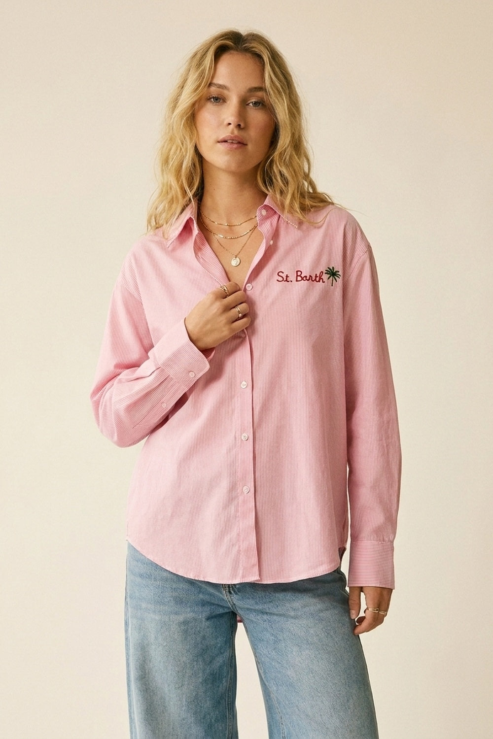 Camisa rosa com botões e listras com detalhe bordado St Barth