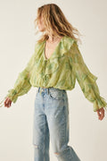 Blusa Transparente Verde Claro com Babados e Amarração Frontal