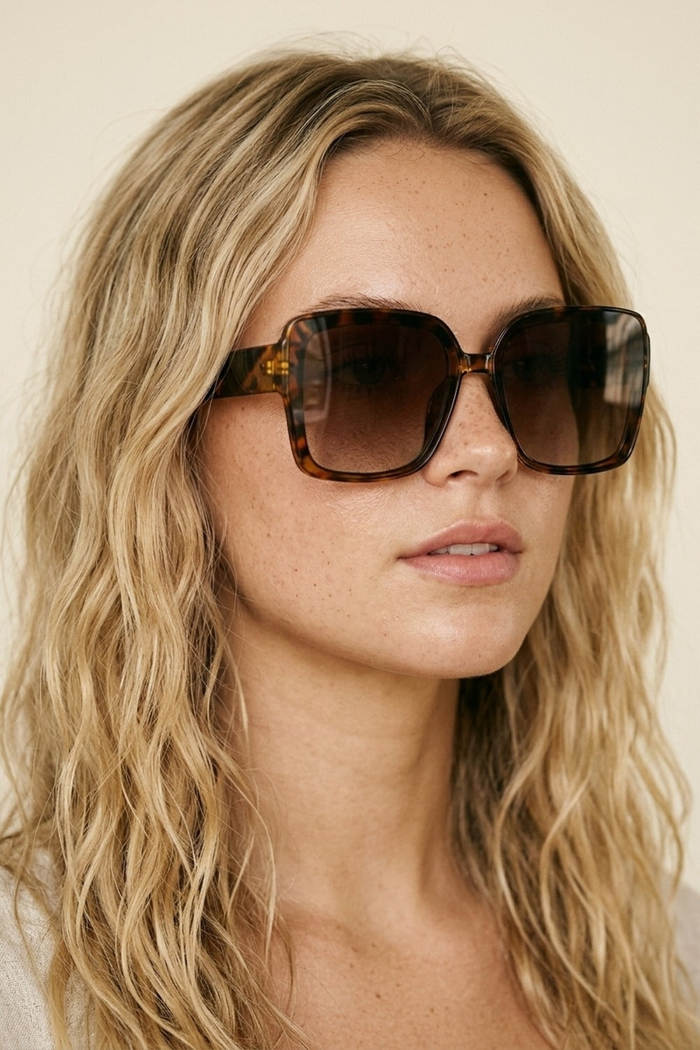 Óculos de Sol Oversized com Armação Quadrada de Acetato de Tartaruga Multicolorida