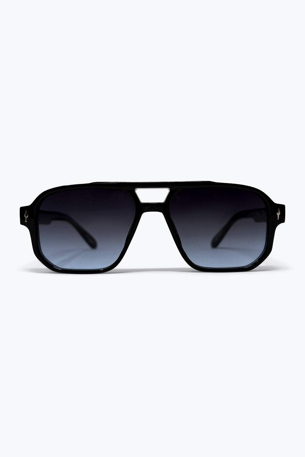 Óculos de Sol Oversized com Armação Geométrica e Lentes Pretas em Degradê