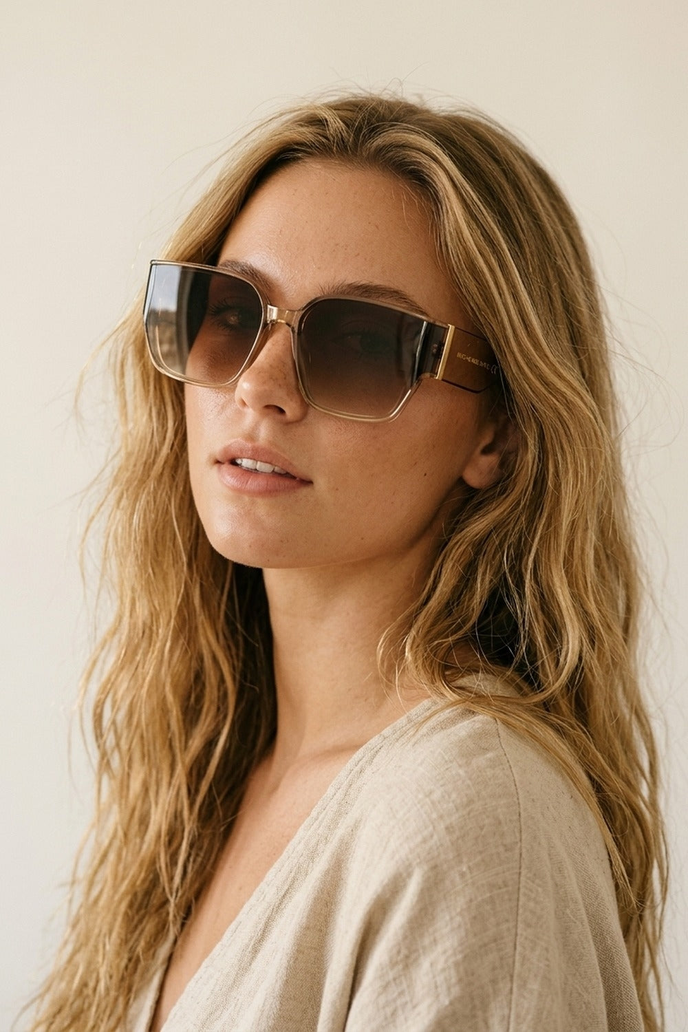 Armação Quadrada Oversized em Acetato com Degradê Marrom Óculos de Sol