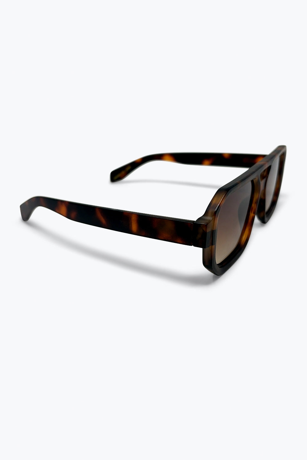 Óculos de Sol Oversize com Armação Angular em Acetato Tartaruga Marrom