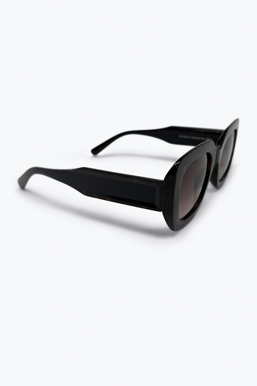 Óculos de Sol Oversized com Armação Quadrada de Acetato Preto com Estampa de Tartaruga