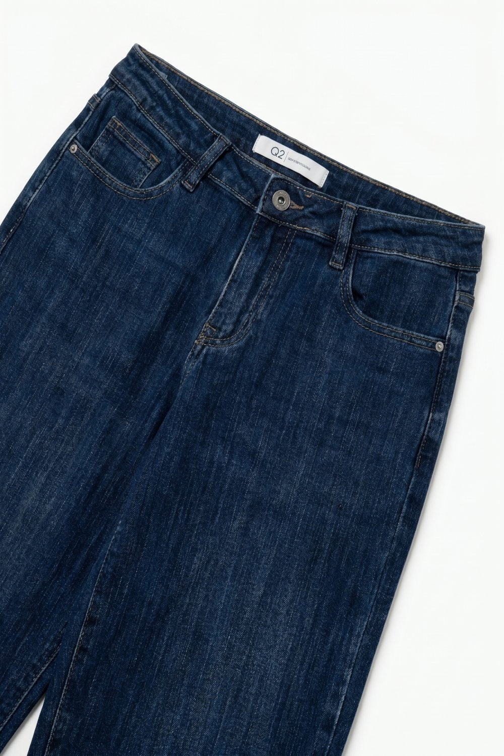 Jeans mom Blue Dark Wash com perna larga e comprimento no tornozelo