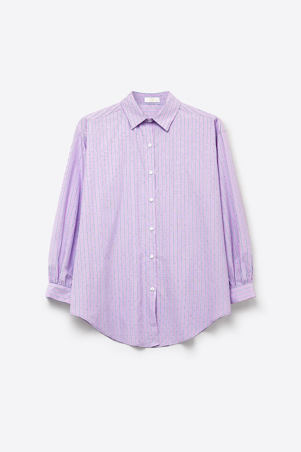 Camisa leve com listras lilás adornada com strass