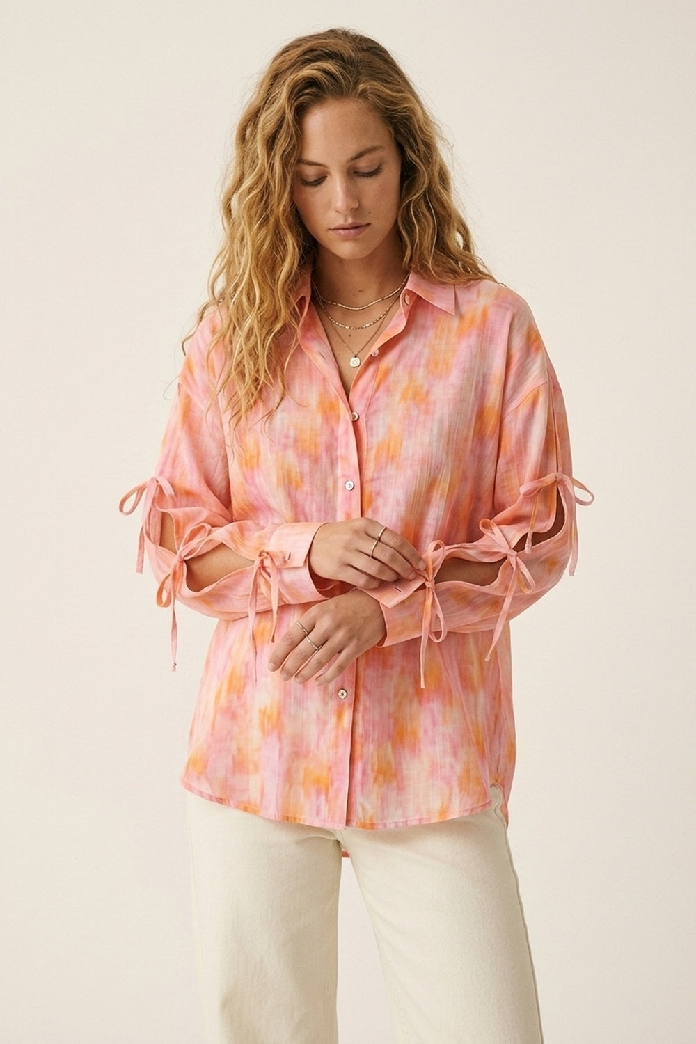 Camisa Oversized Rosa com Mangas de Amarrar e Botões