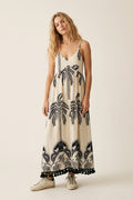 Vestido Maxi Creme com Estampa de Palma Azul-Marinho e Tasséis