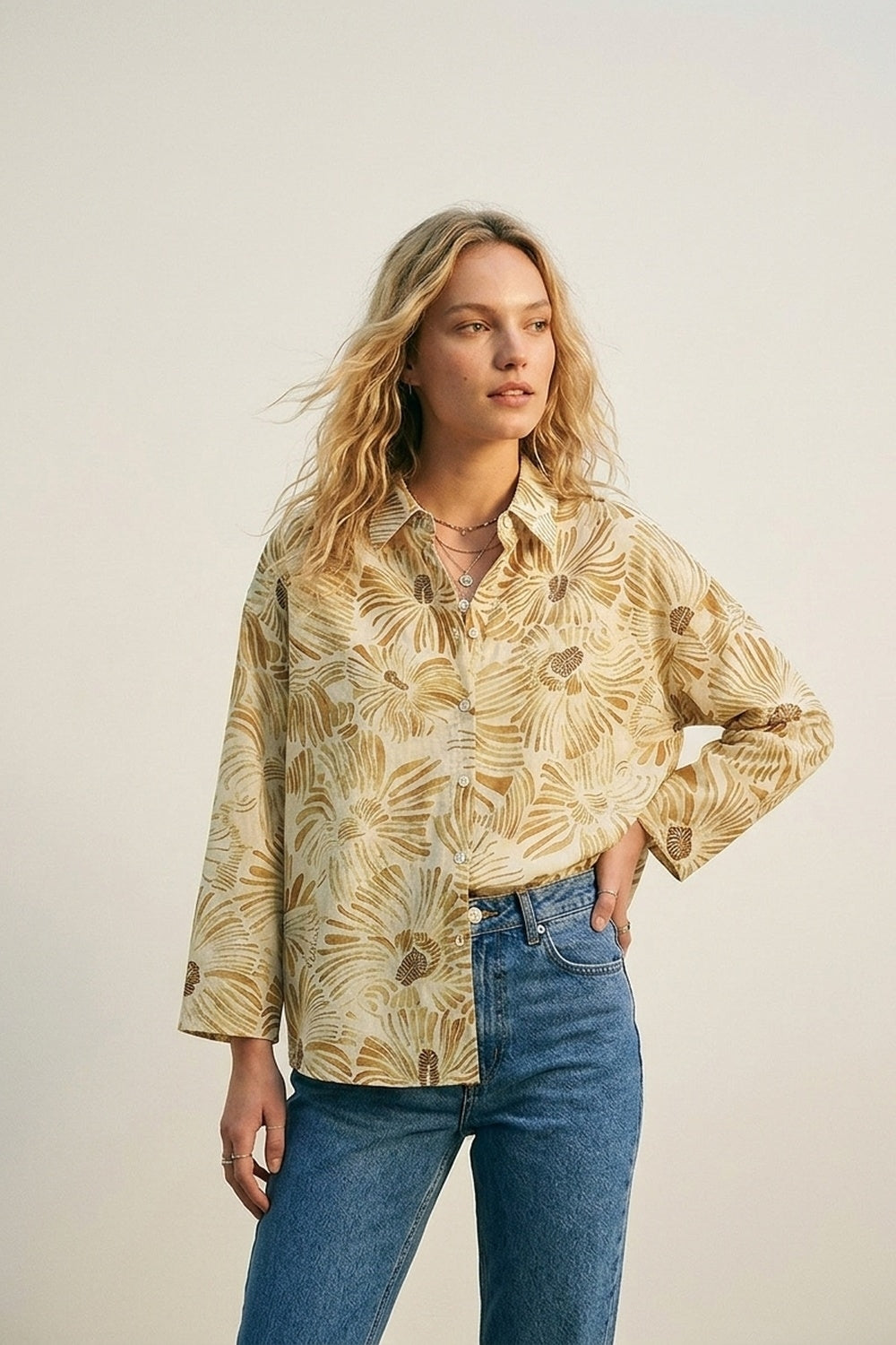 Camisa Amarela Estampada Floral de Caimento Solto