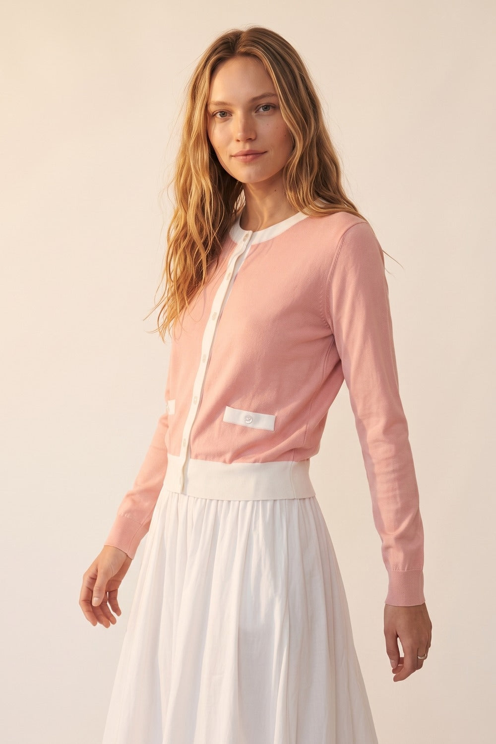Cardigan de Malha Fina com Acabamento Contrastante cor rosa antigo