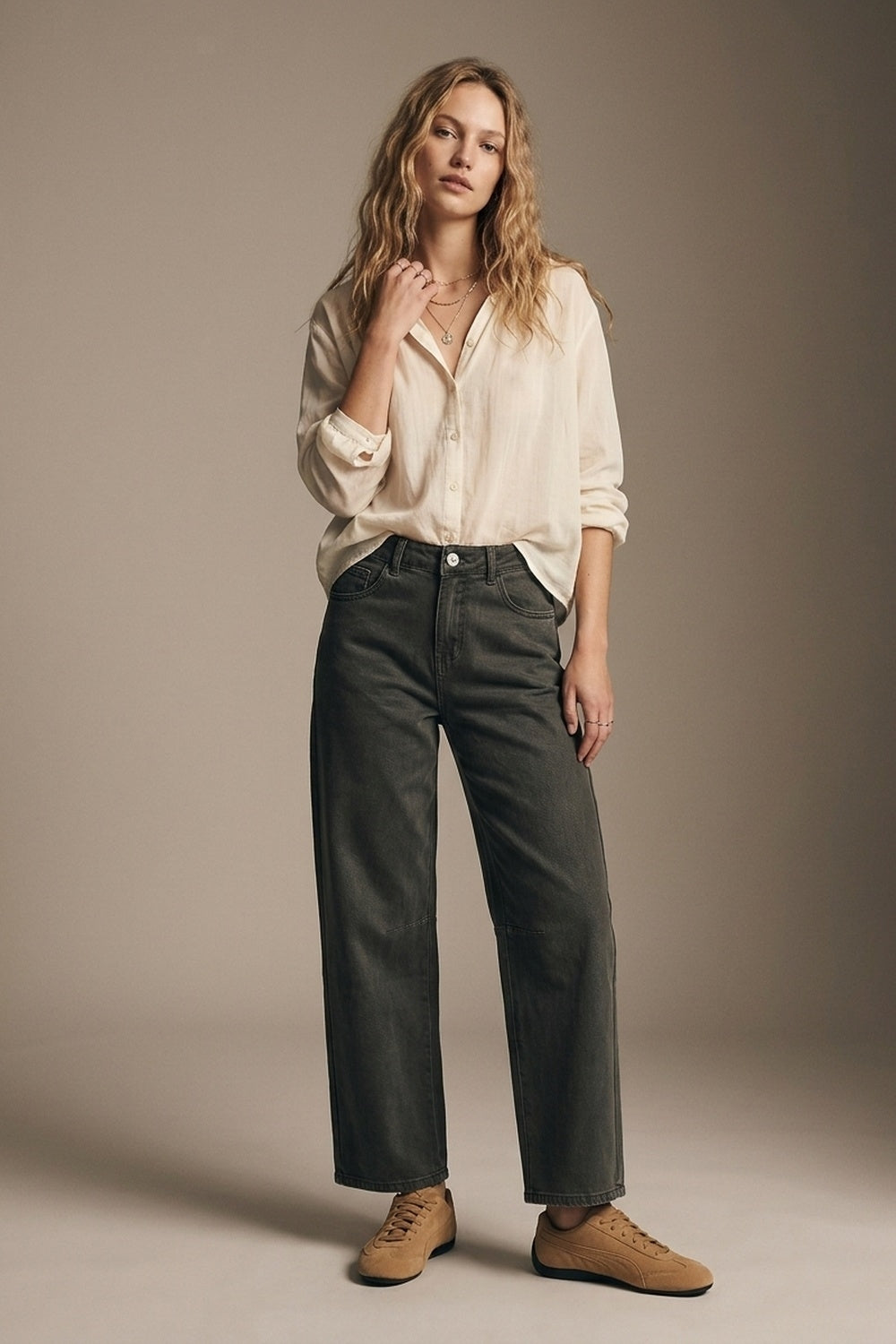 Calça Jeans Kaki Vintage Lavada com Costura no Joelho