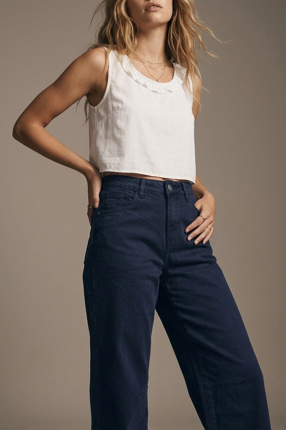 Jeans de Perna Larga em Denim Marinho com costura no joelho