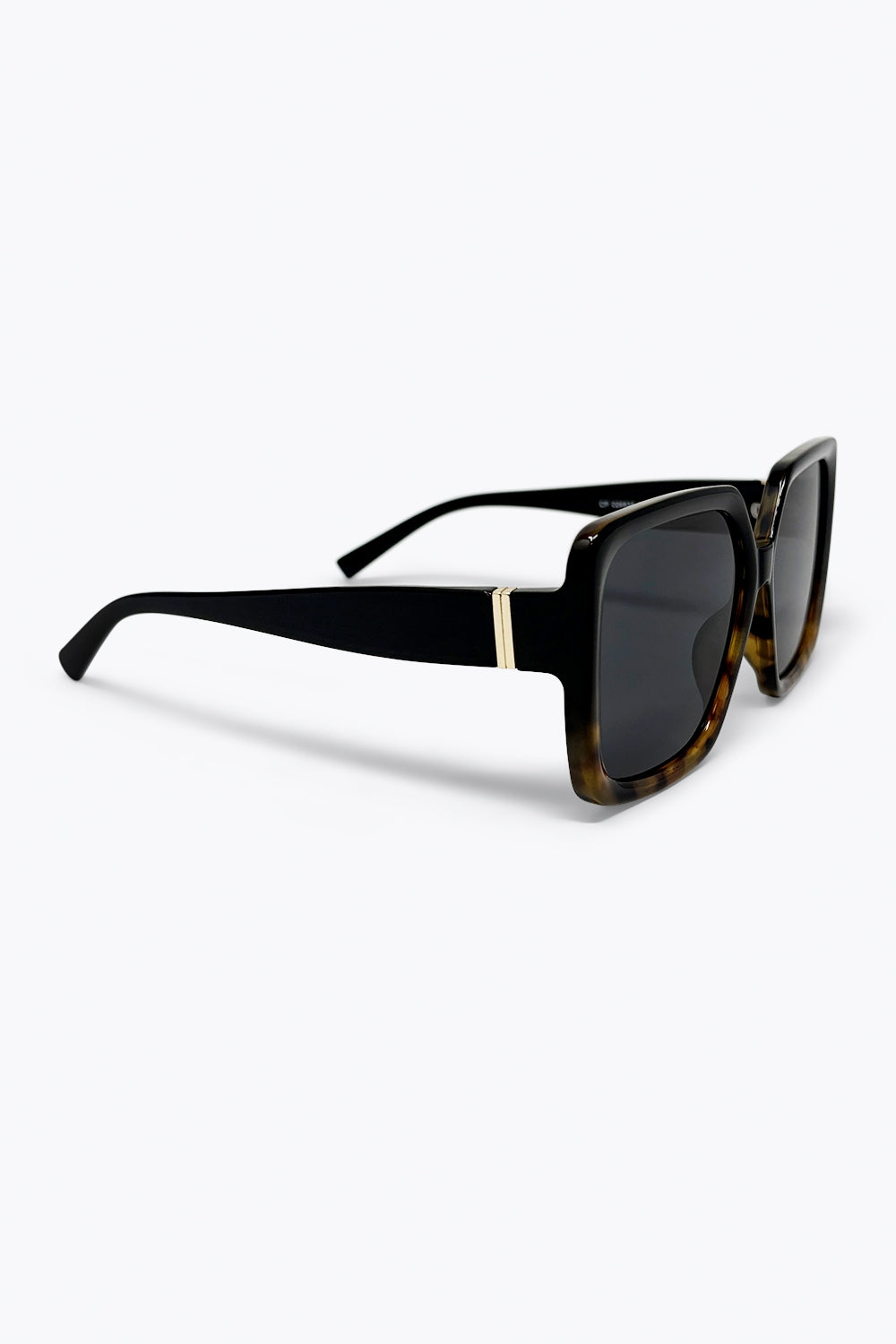 Óculos de Sol com Armação Quadrada Oversize em Tartaruga Marrom com Lentes Pretas em Degradê
