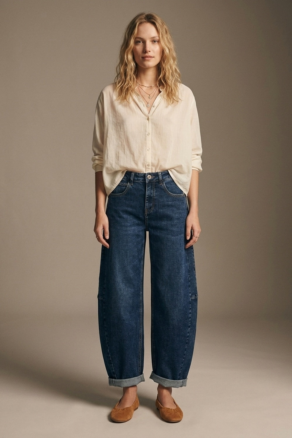 Jeans de Denim Azul Escuro com Pernas Largas Bainha Dobrada e Costuras Laterais