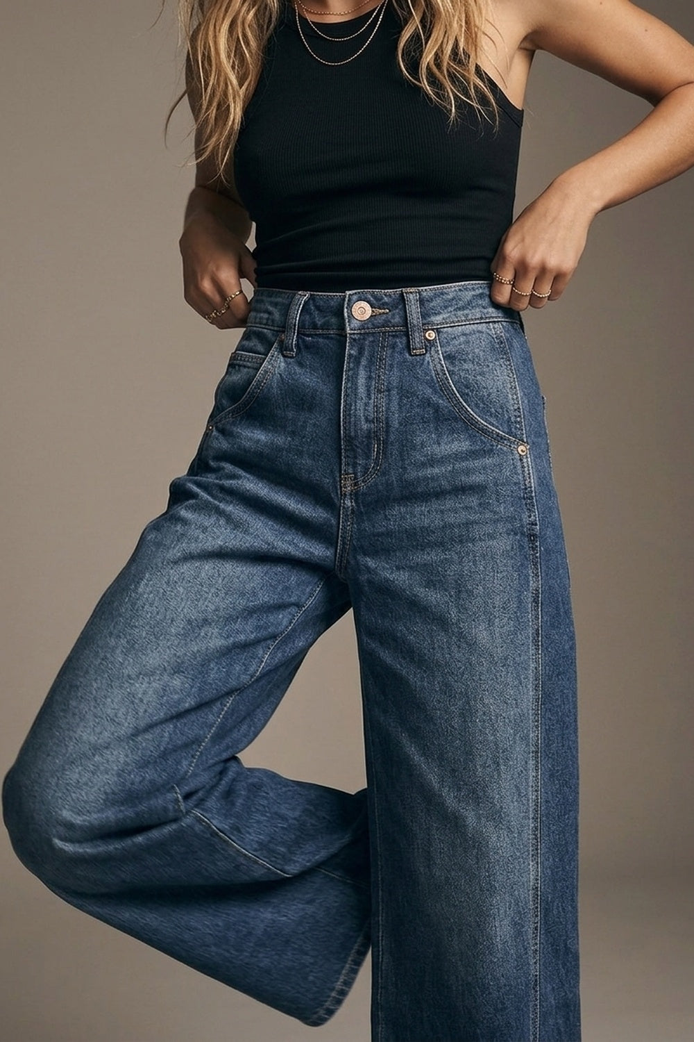 Calças de ganga extra largas em Mid Wash com bolsos laterais