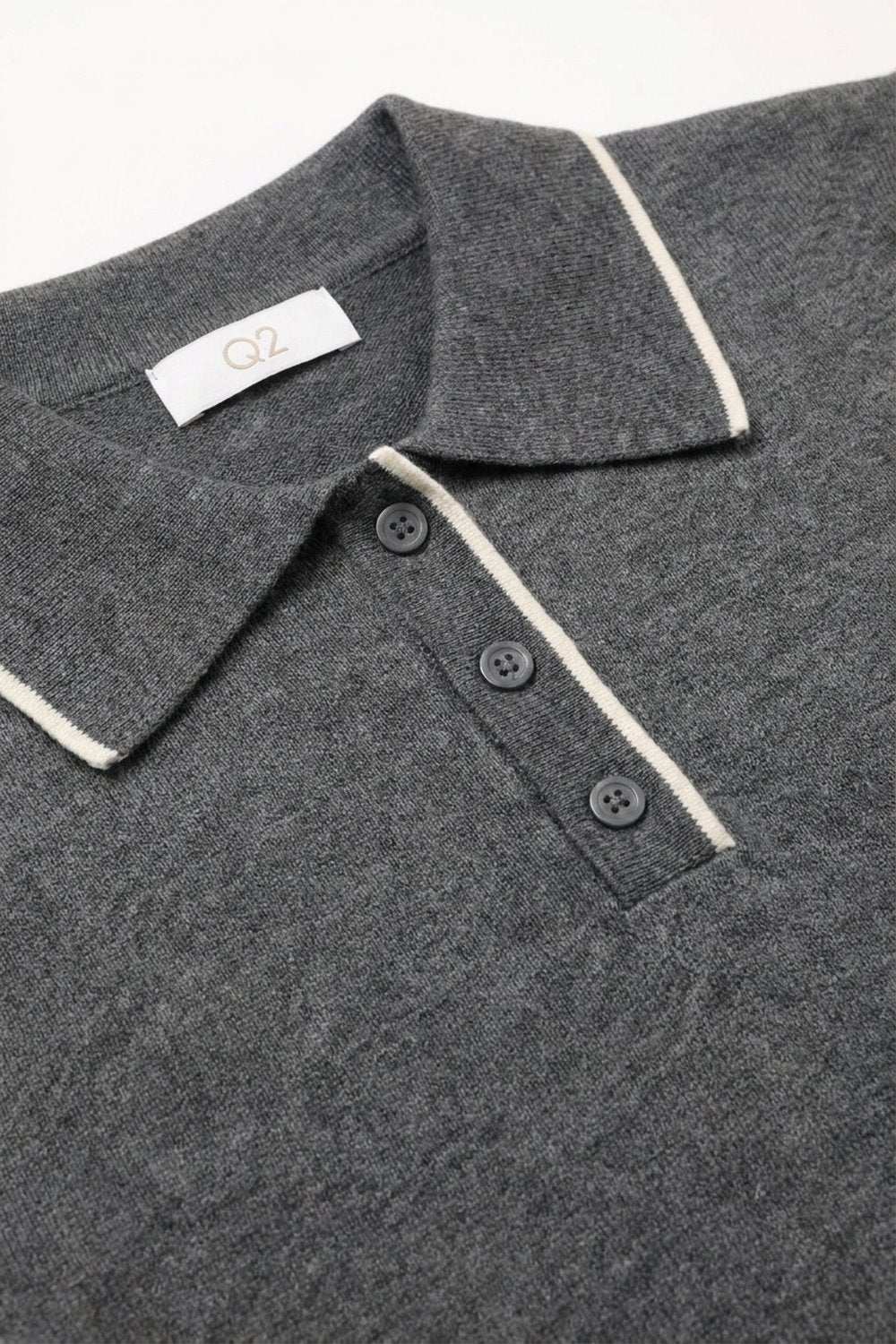 Suéter de Malha Fina Cinza com Contraste e Manga Curta com Gola Polo