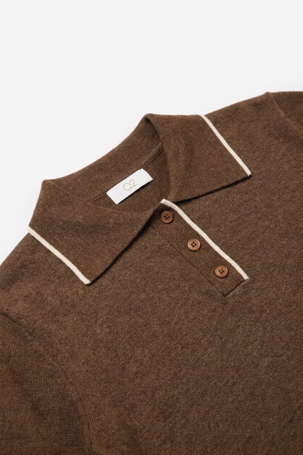 Suéter de Malha Fina Marrom com Gola Polo e Detalhe em Contraste