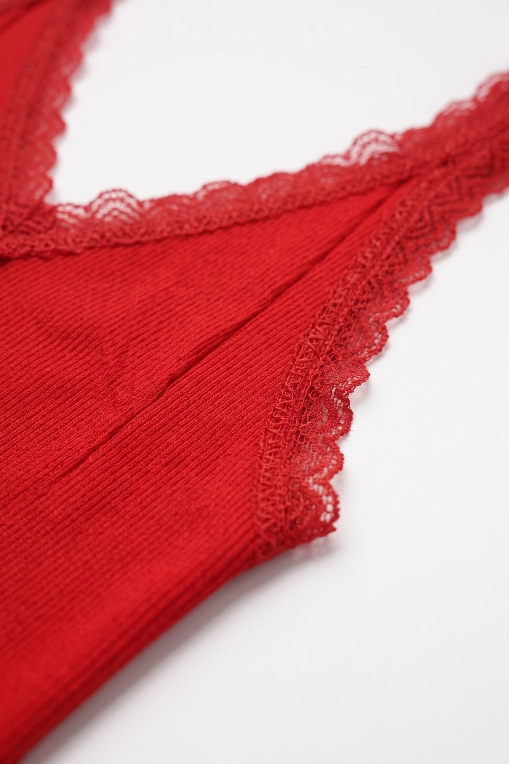 Top Sem Mangas com Decote em V Renda e Tricô Canelado Vermelho