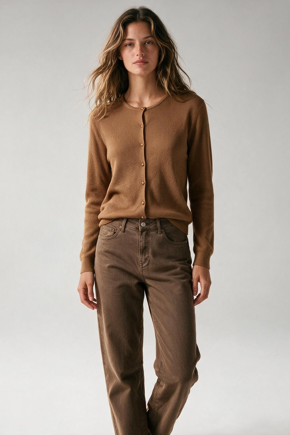 Cardigan de Tricô Canelado com Botões e Gola Redonda Camel