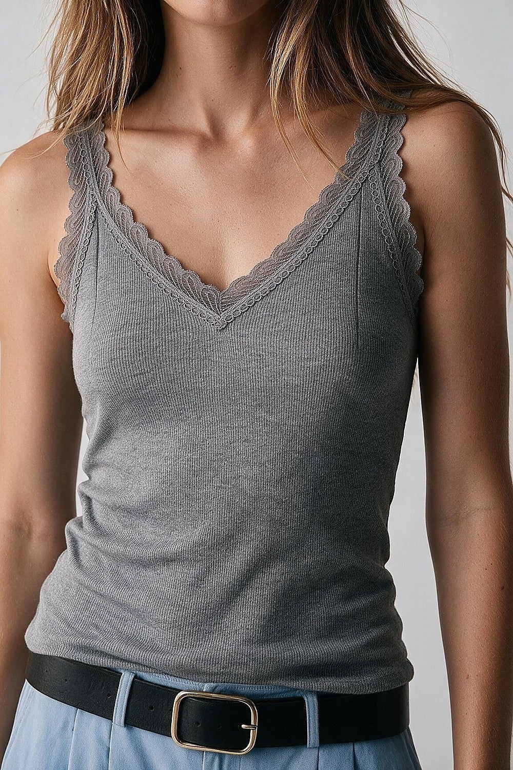 Camisola de Malha Fina com Renda Contrastante em cinza