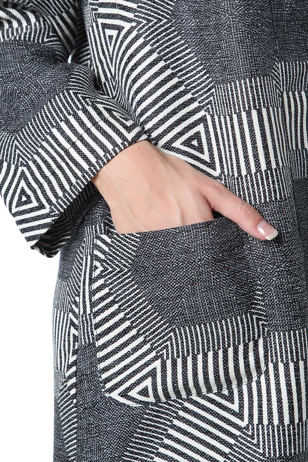 Quimono com estampado geometrico