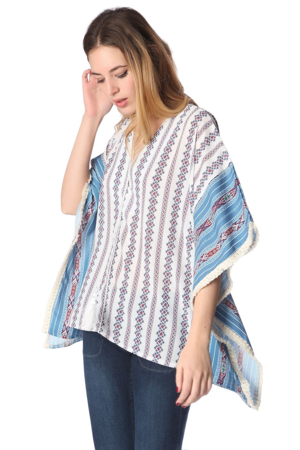 Top poncho azul de grandes dimensões na impressão tribal