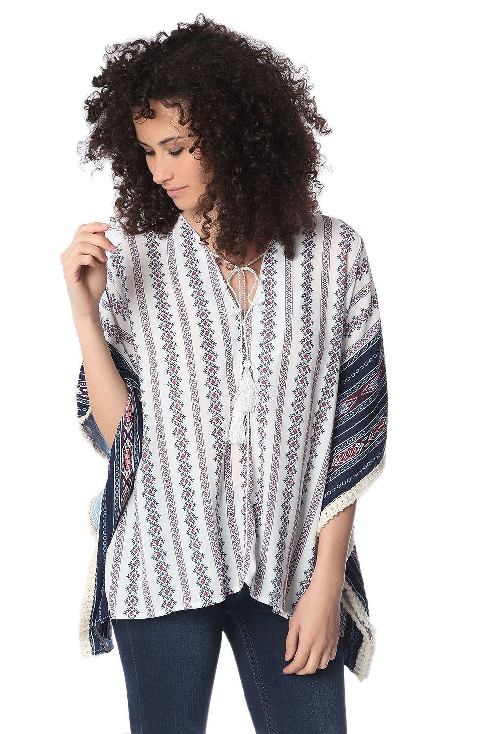 Marinha topo poncho de grandes dimensões na impressão tribal