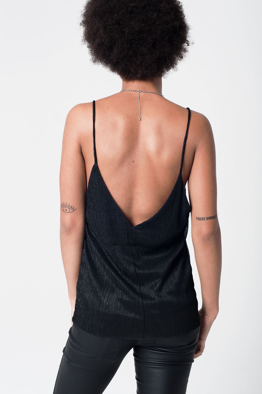 blusa preta com lurex