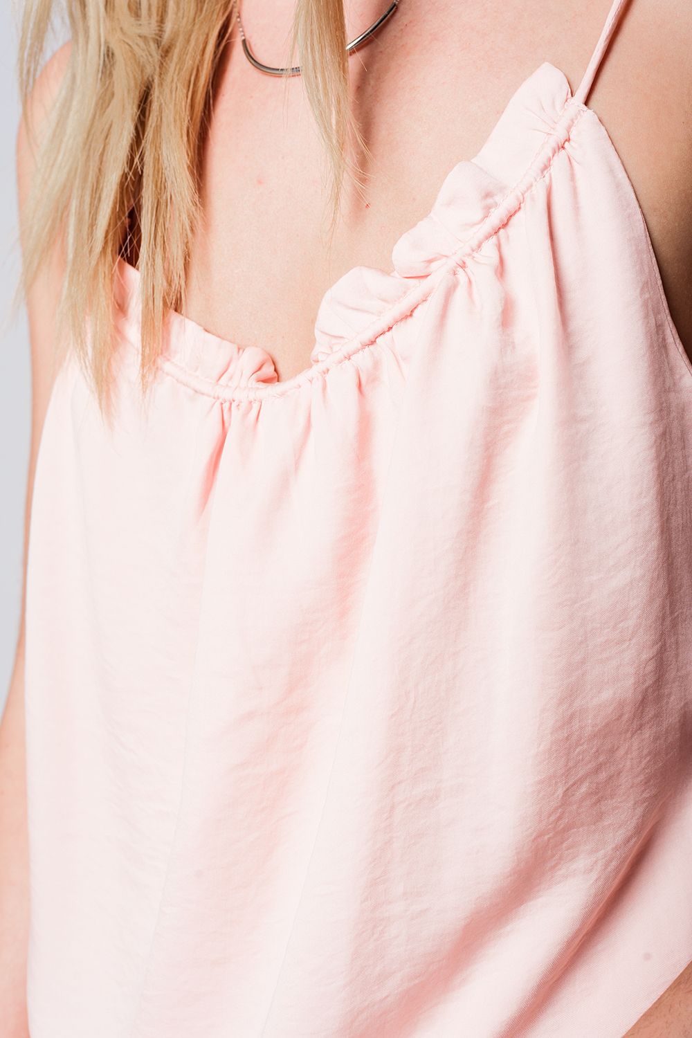Top rosa com detalhe traseira aberta