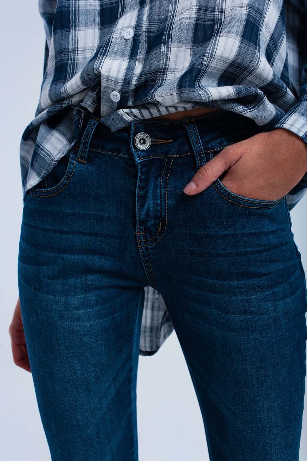Calça de ganga skinny com zíper