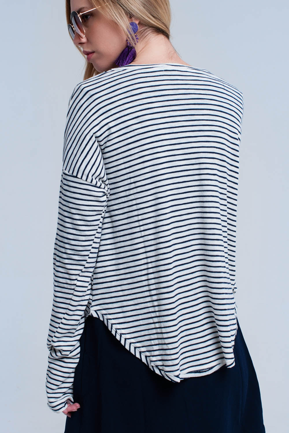 Camisola assimétrica listrada azul