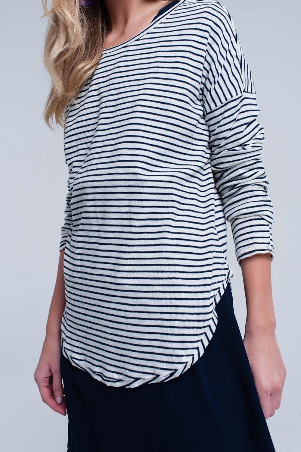 Camisola assimétrica listrada azul