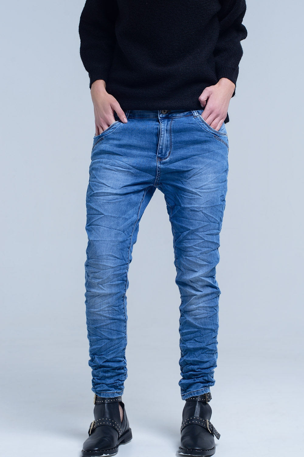 Boyfriend jean com bolso de bolso