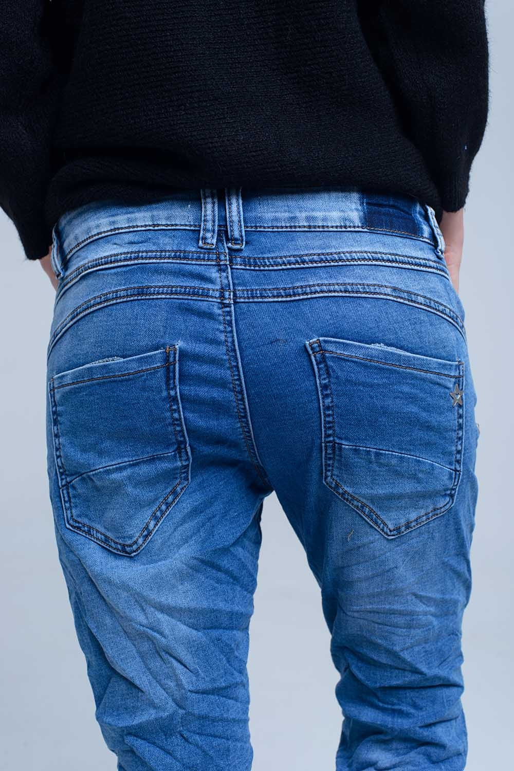 Boyfriend jean com bolso de bolso