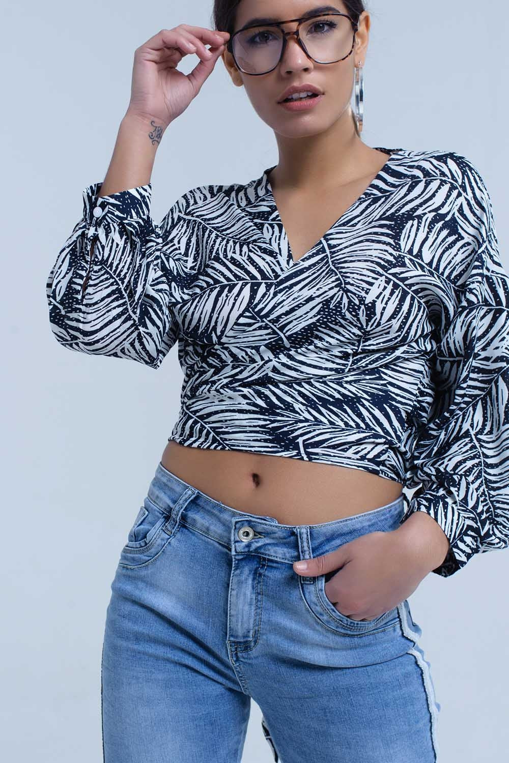 Blusa de mergulho da marinha com folha de impressão