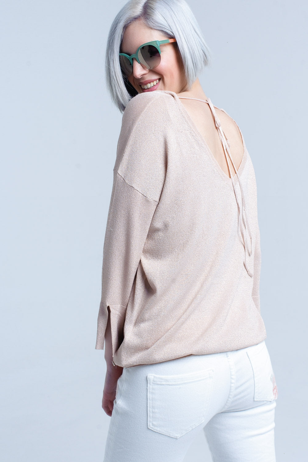 Camisola de malha cor-de-rosa com detalhes dourados em lurex