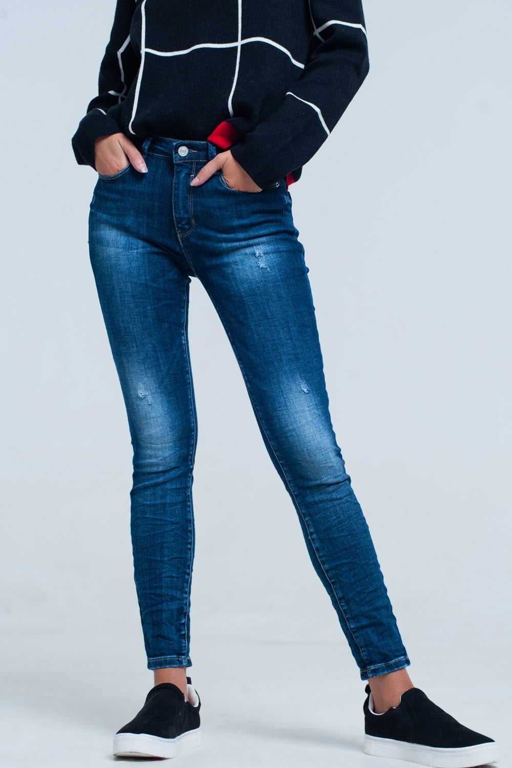 Calças de ganga skinny com detalhadas bordado no bolso
