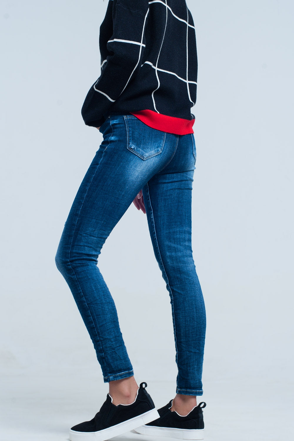 Calças de ganga skinny com detalhadas bordado no bolso