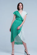 Vestido cross midi verde com estampa de bolinhas