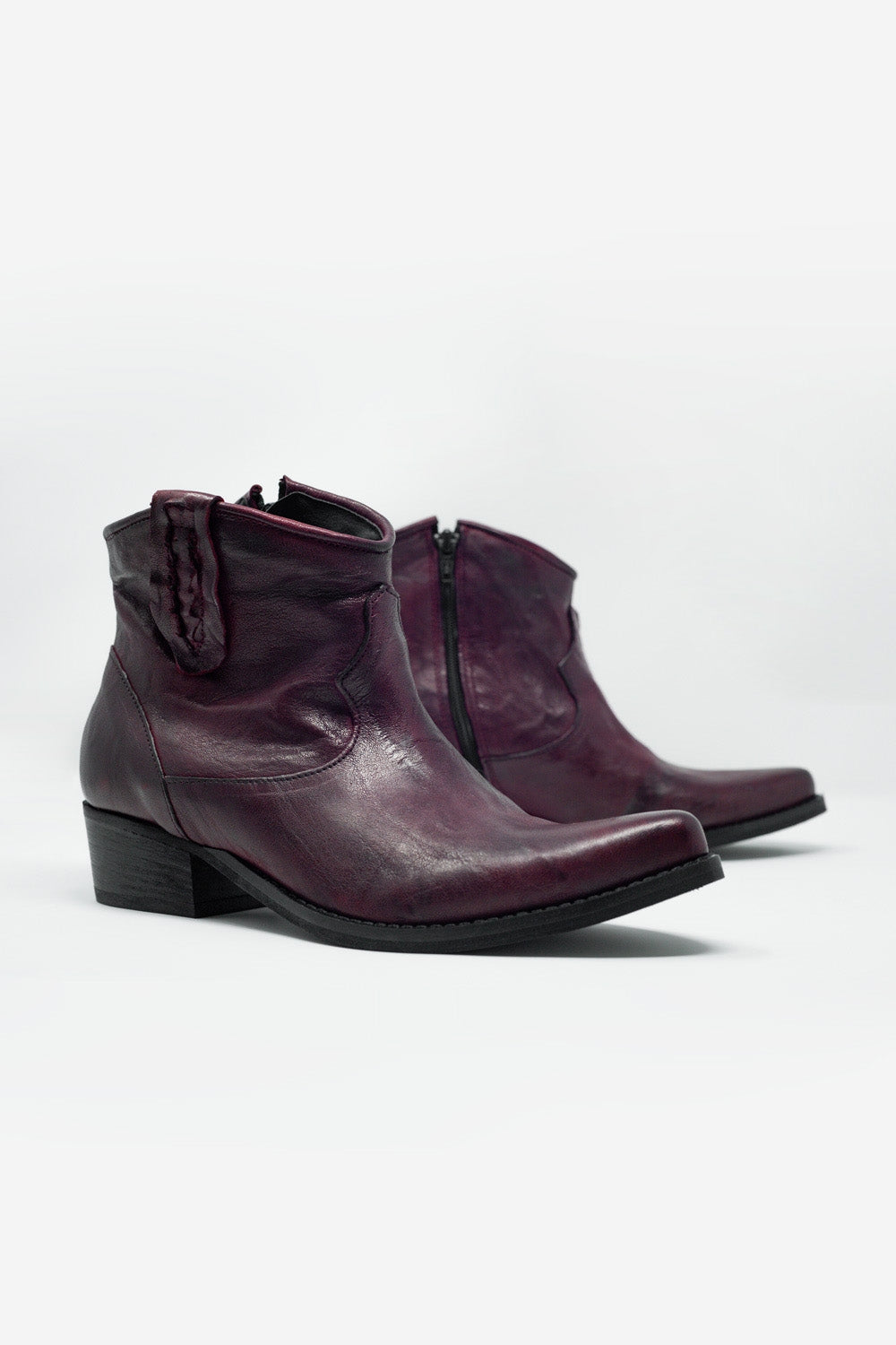 Botins de couro granada estilo western