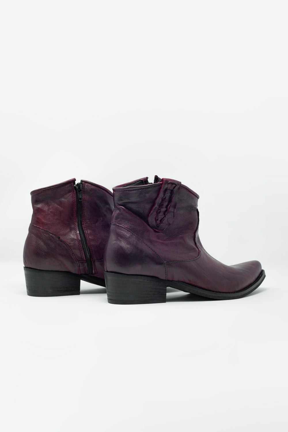 Botins de couro granada estilo western
