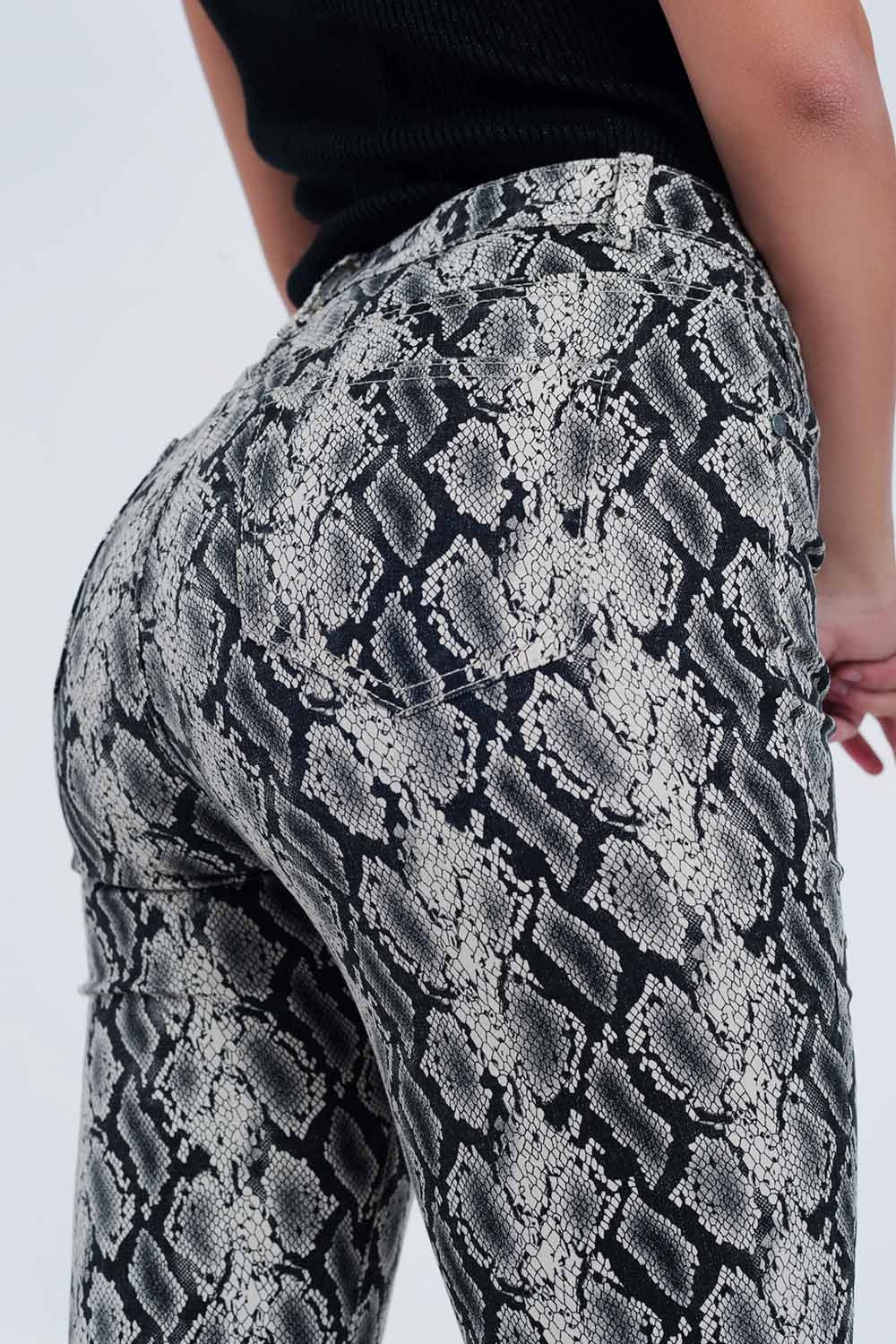 Calça Python