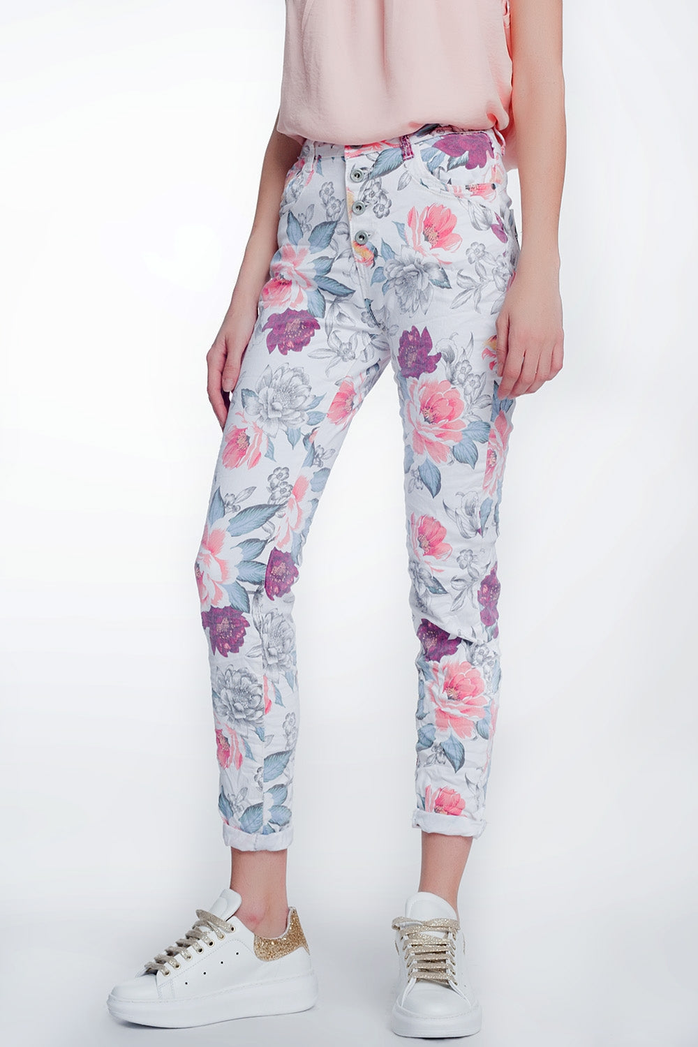 Calças branco boyfriend com estampa floral